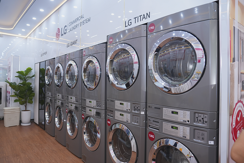 LG ra mắt cửa hàng giặt sấy thông minh đầu tiên tại Hà Nội